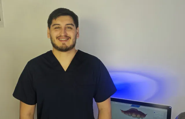 Dr. Eladio Muñoz, cirugía e implantología