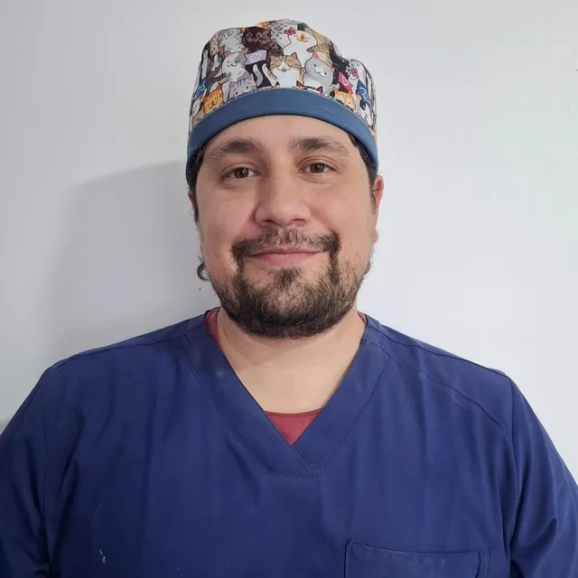 Dr. Francisco Pizarro, endodoncia